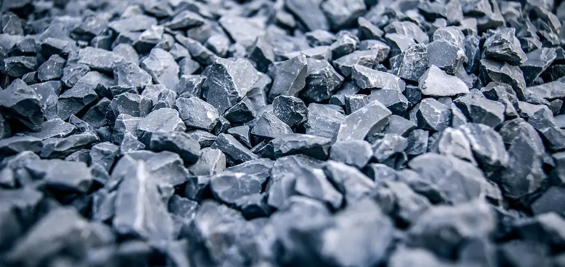 Close-up of blue-gray aquarium gravel pieces